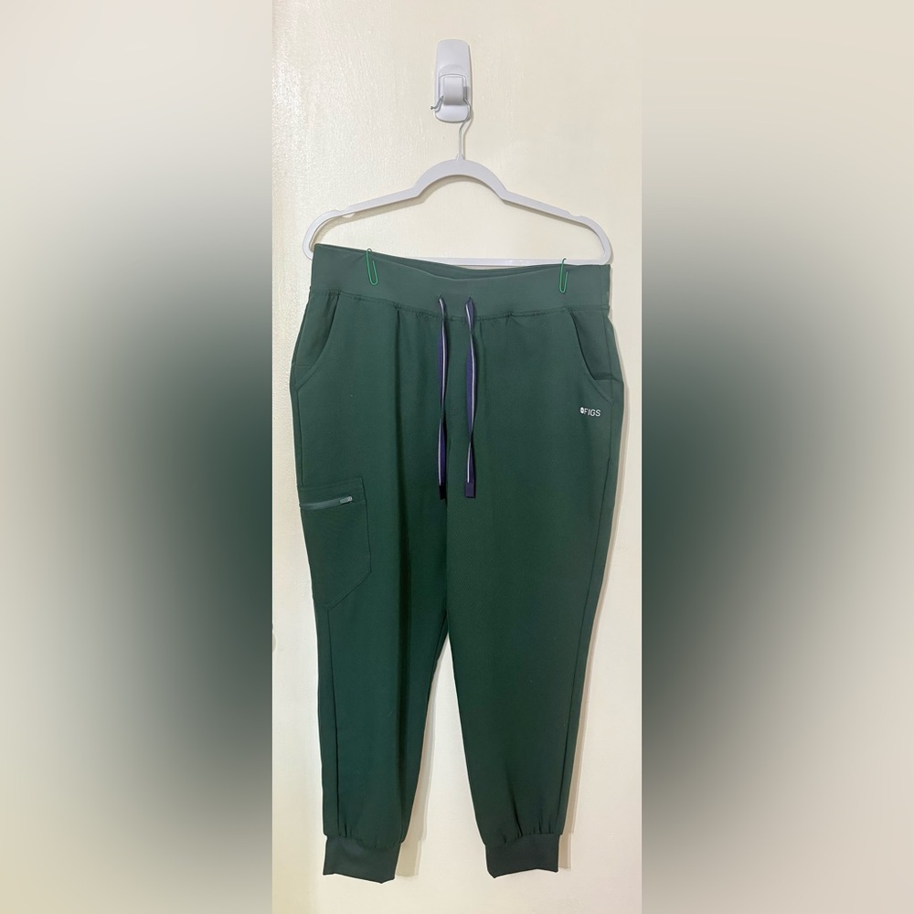 Figs RARE British Racing Green Scrub Set
